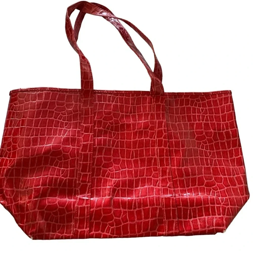 WALT Disney World Disneyland Resort Red Croc Pattern XL Tote Bag Purse M…